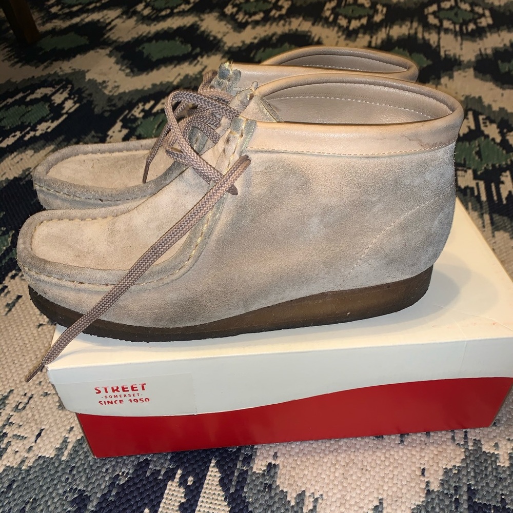 Clark’s shoe (9 women size)